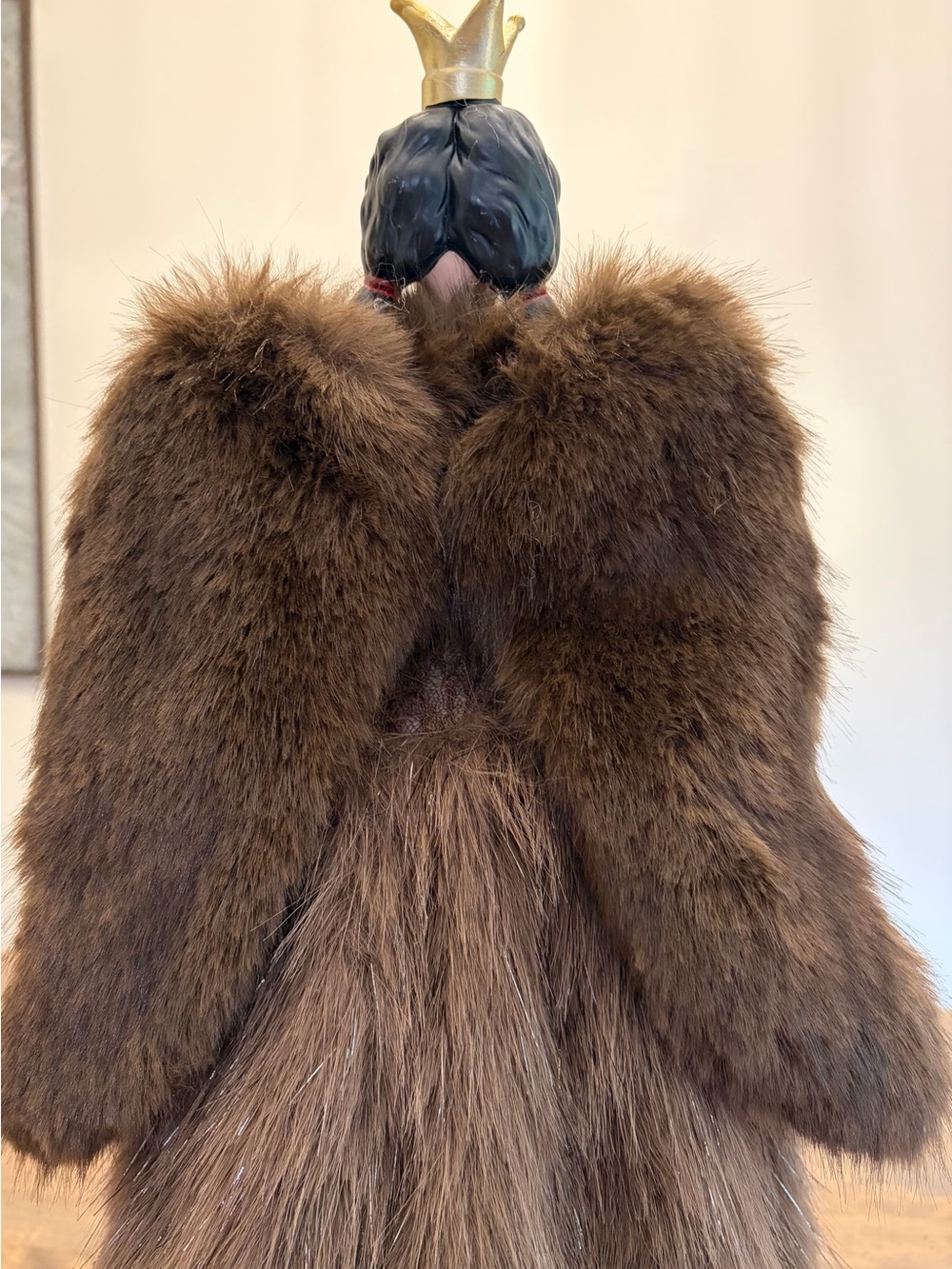 Bella Lux Christmas Angel Viral Chocolate “Mink” VHTF - Picture 10 of 15